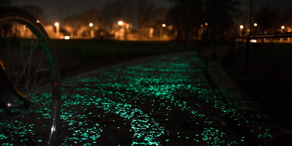 How-Long-Does-Glow-in-the-Dark-Paint-Last-Outside