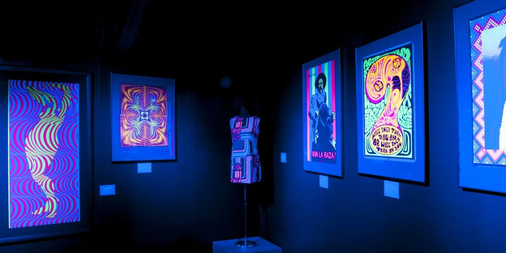 How-Do-Black-Light-Posters-Work