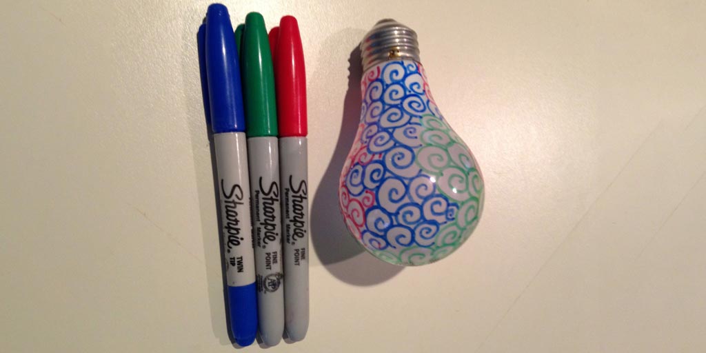 Can-You-Paint-a-Light-Bulb-With-Sharpie