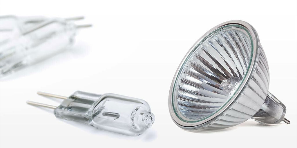 Change A 2 Pin Halogen Light Bulb, How To Change Bathtub Light Bulb