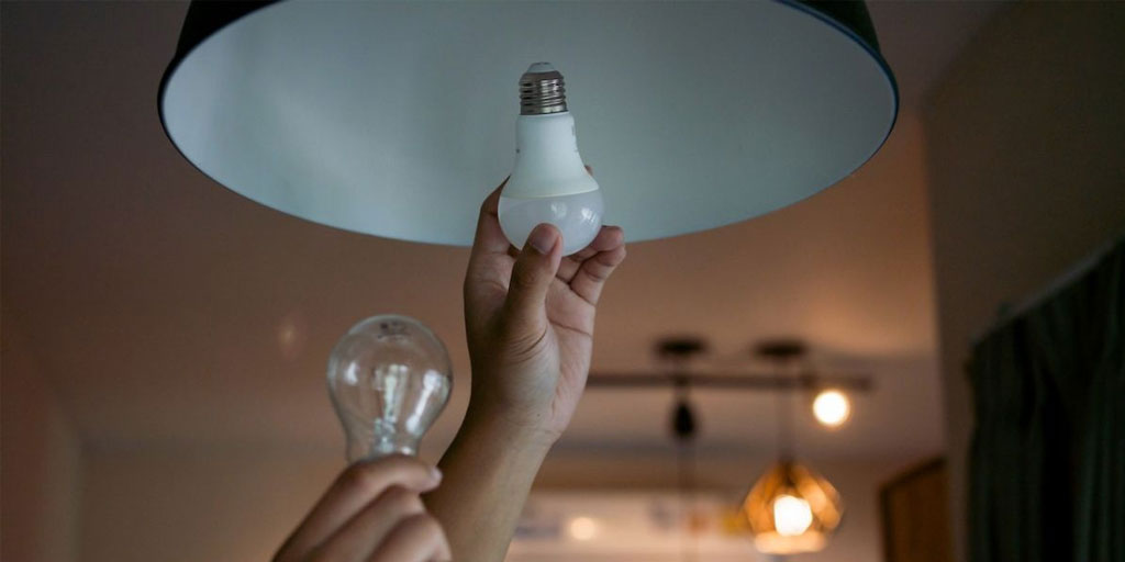 Can-You-Put-Led-Bulbs-in-Regular-Fixtures