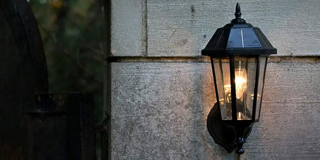 How-to-Change-Porch-Light-Bulb