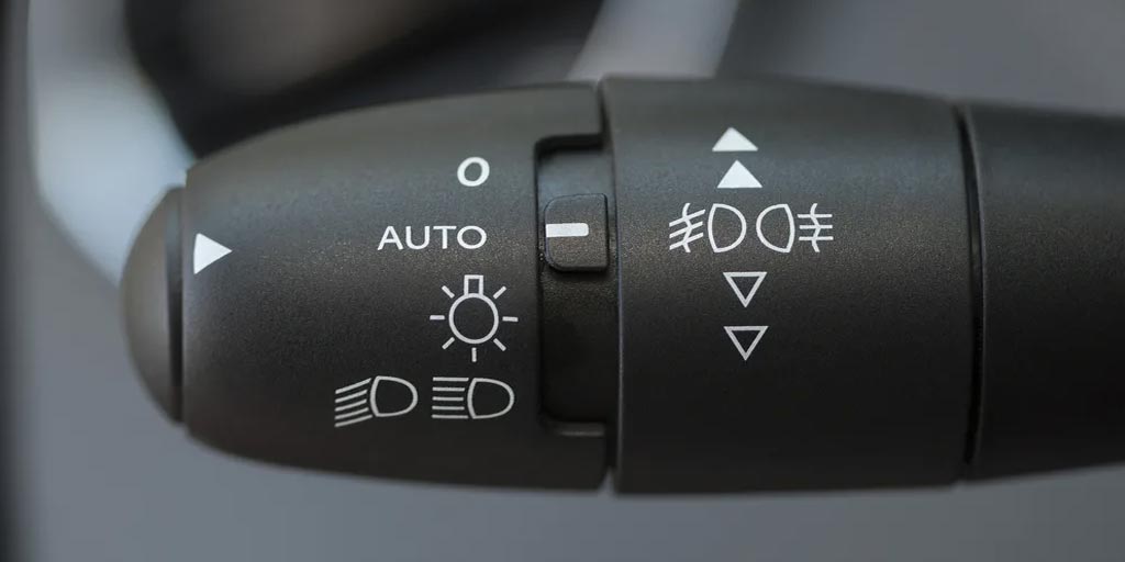 How-Does-a-Headlight-Dimmer-Switch-Work